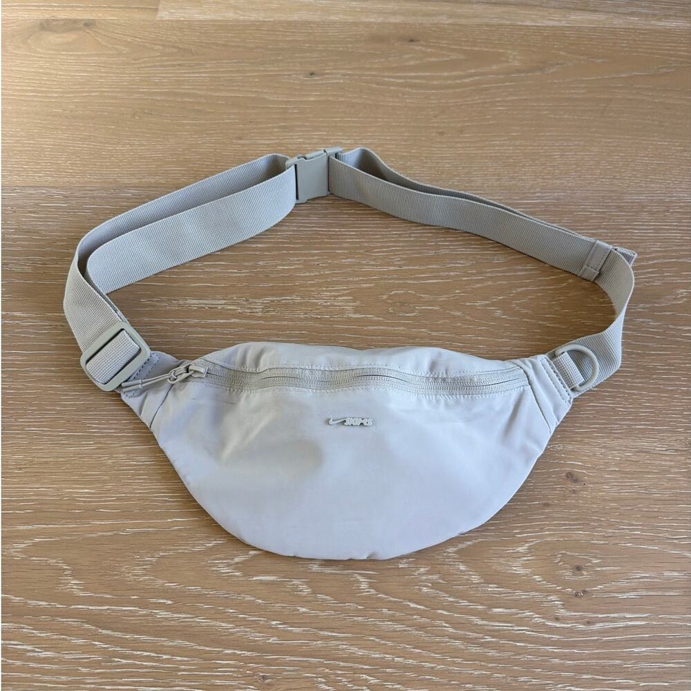 SKIMS x Nike Fanny Pack Bag Size OS in Stone Gray